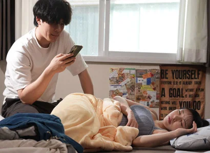 Gã chồng thích nhìn người yêu ngoại tình